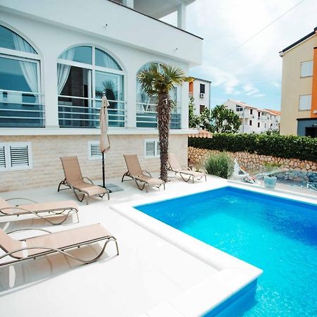Apartments Sun Dance With Heated Pool Novalja Ngoại thất bức ảnh
