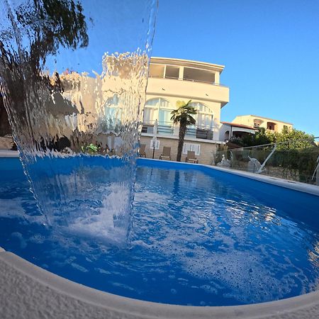 Apartments Sun Dance With Heated Pool Novalja Ngoại thất bức ảnh