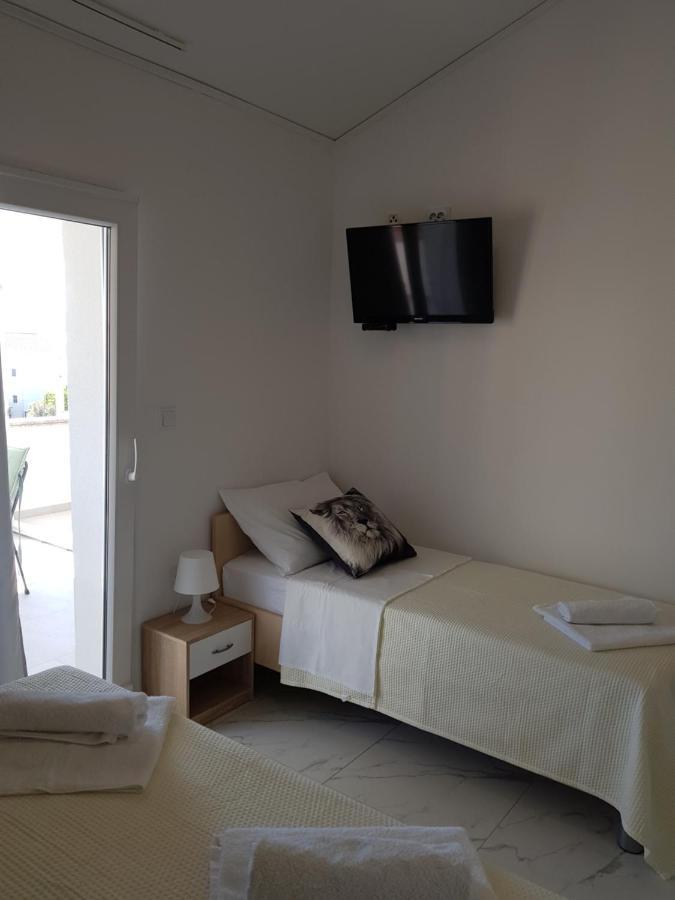 Apartments Sun Dance With Heated Pool Novalja Ngoại thất bức ảnh