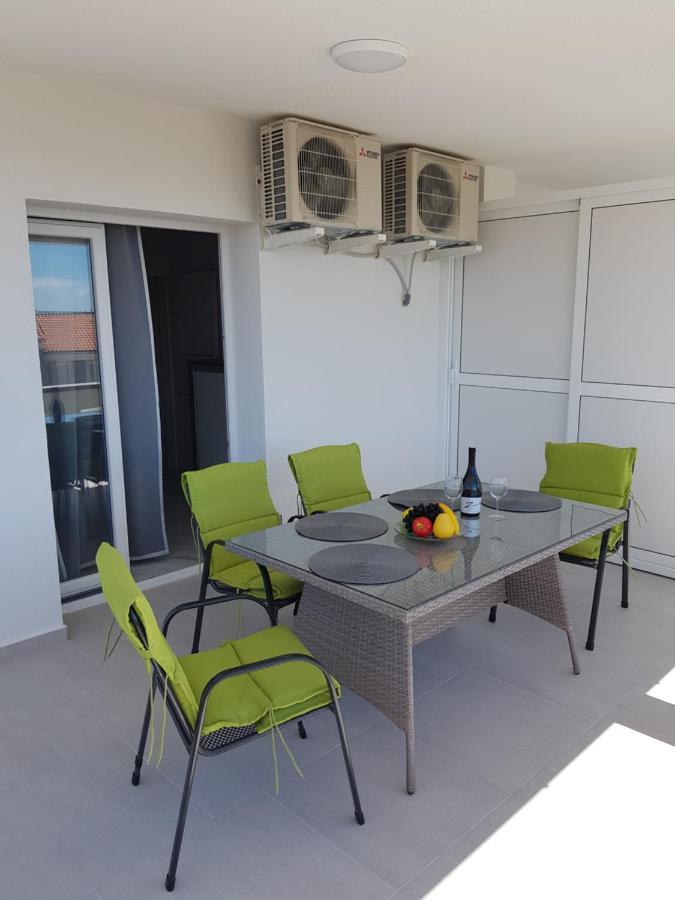 Apartments Sun Dance With Heated Pool Novalja Ngoại thất bức ảnh